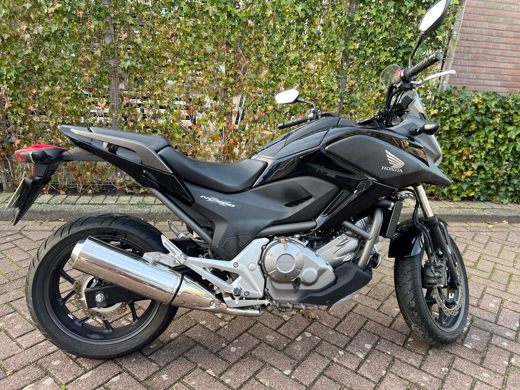 Honda NC700X - Betrouwbare Toermotor, 2 cilinders, Motorrijbewijs A, Particulier, Meer dan 35 kW