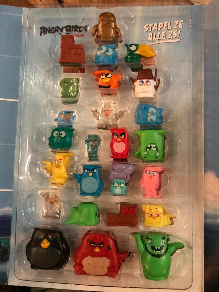 Angry birds verzamelmap en aardig wat figuren van de plus, Plus, Ophalen
