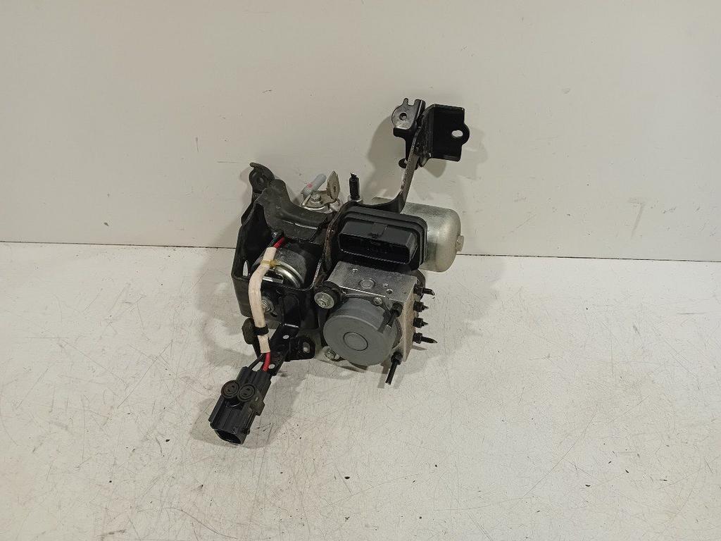 Abs pomp Toyota Corolla, Onderdelen@venauto.nl, Van der Ven Autorecycling B.V., Gebruikt, Ettenseweg 76, 4706 PB Roosendaal, The Netherlands