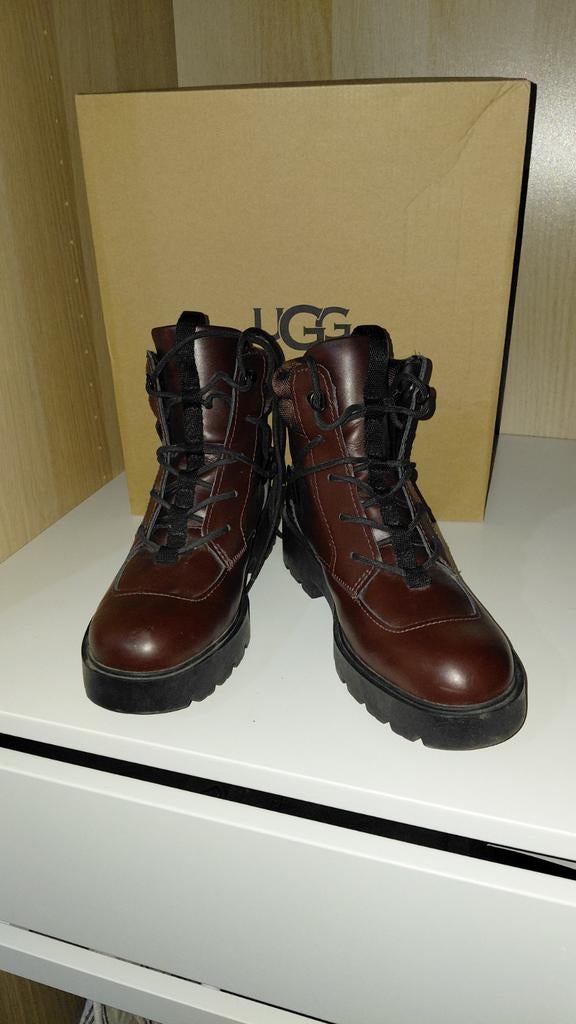 UGG boots, Ophalen of Verzenden, Nieuw, Bruin
