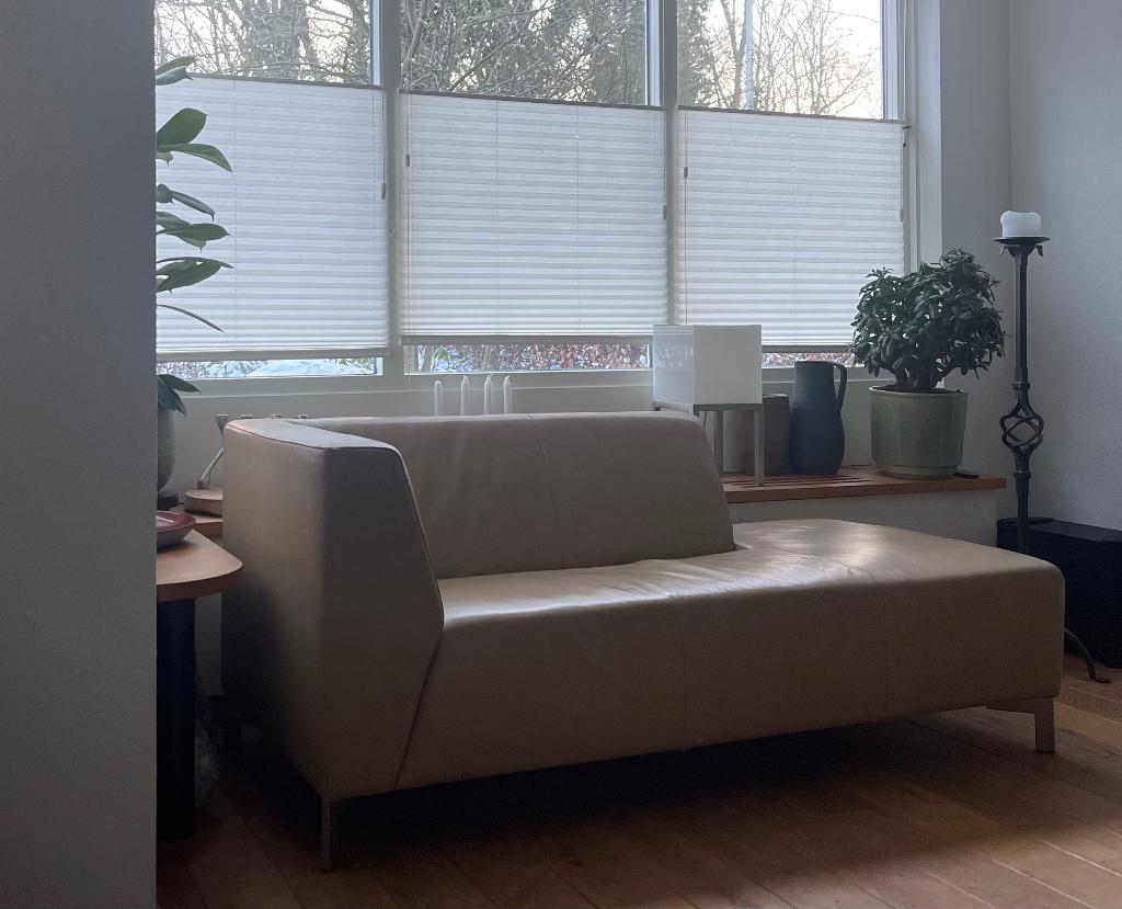 Chaise longue hoekbankje Montèl havanna leder ecru zandkleur, Huis en Inrichting, Banken | Sofa's en Chaises Longues, Ophalen