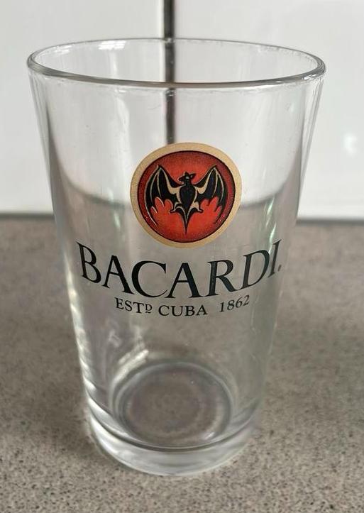 Bacardi glas, Verzamelen, Ophalen of Verzenden, Zo goed als nieuw, Overige typen