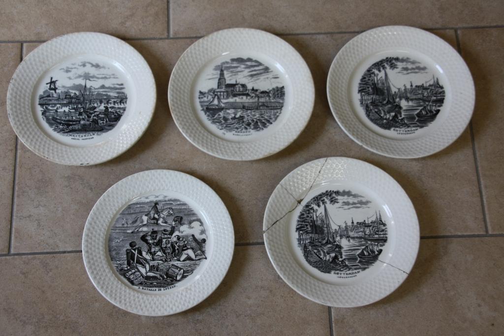 Antieke borden steden wit met zwarte afbeelding. Regout & Co, Ophalen of Verzenden