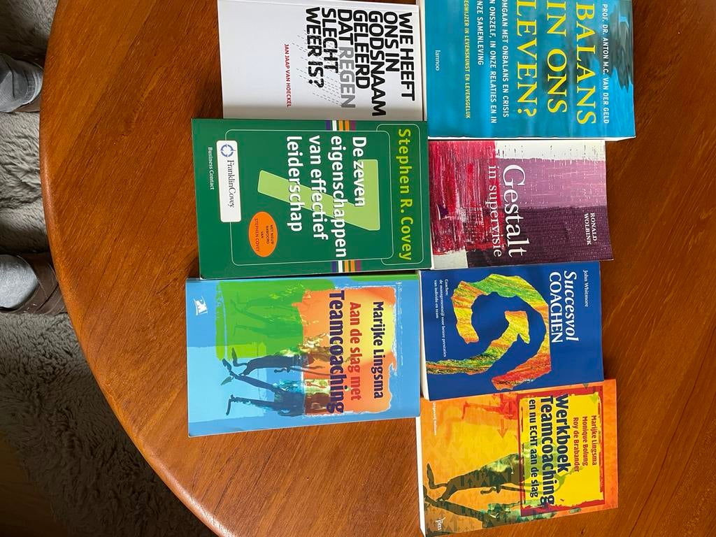 7 coaching boeken, Ophalen of Verzenden, Gelezen