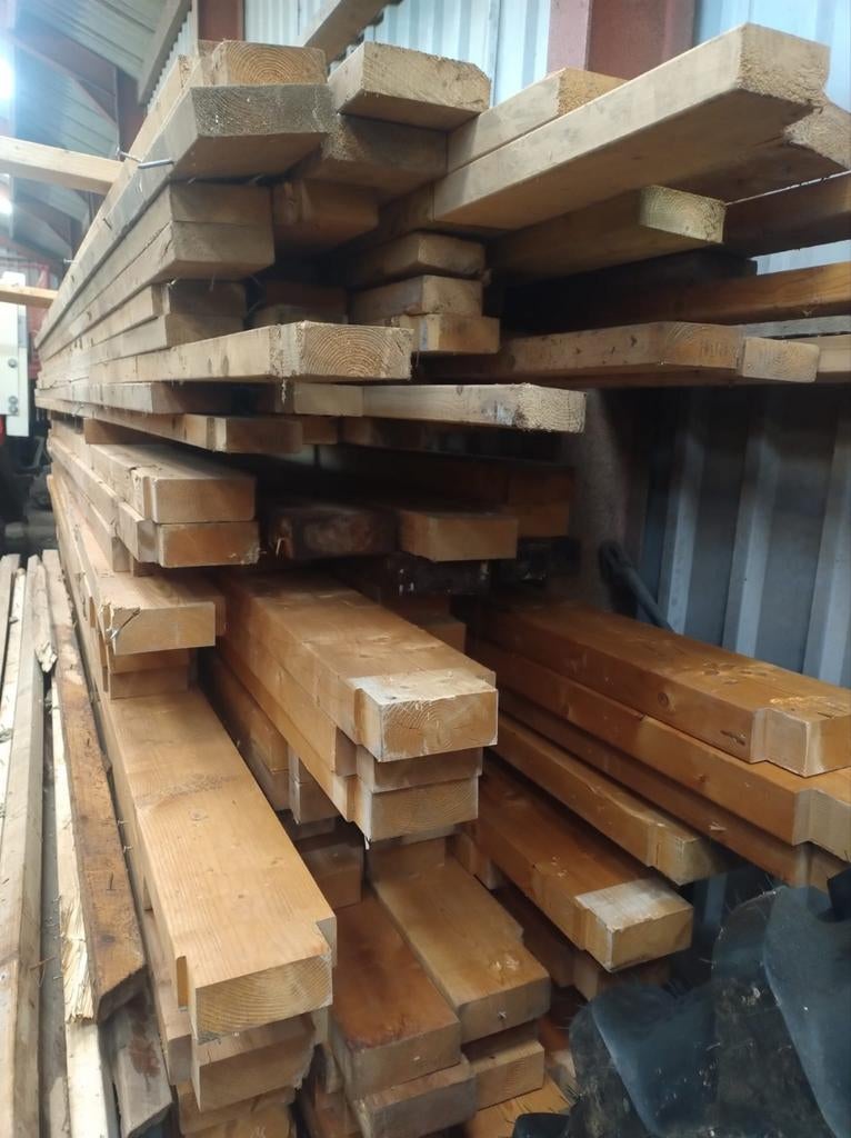 Grote partij gebruikte houten balken, Doe-het-zelf en Verbouw, Hout en Planken, Gebruikt, Ophalen of Verzenden, Balk, Vuren