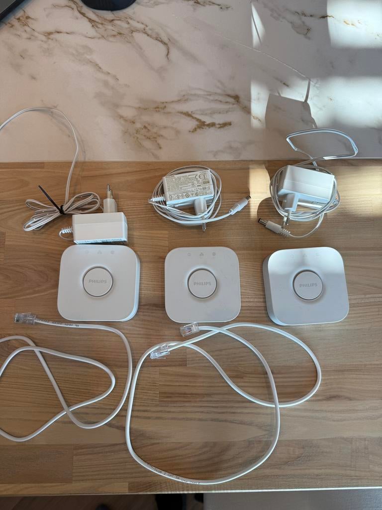 3x Philips Hue Bridge versie 2.1, Ophalen of Verzenden, Gebruikt, Kunststof, Minder dan 50 cm