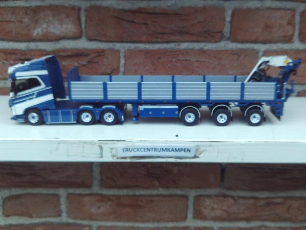Tekno  Volvo  FH4  van  Crit  Beulen.