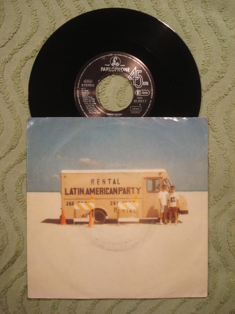 Pet Shop Boys 7" Vinyl Single: ‘Domino dancing’ (EEC), 7 inch, Single, Ophalen of Verzenden, Zo goed als nieuw