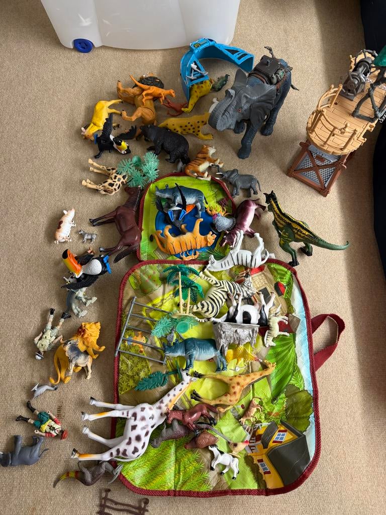 Grote collectie speelgoed dieren met speelmat, Ophalen of Verzenden, Gebruikt, Jongen of Meisje