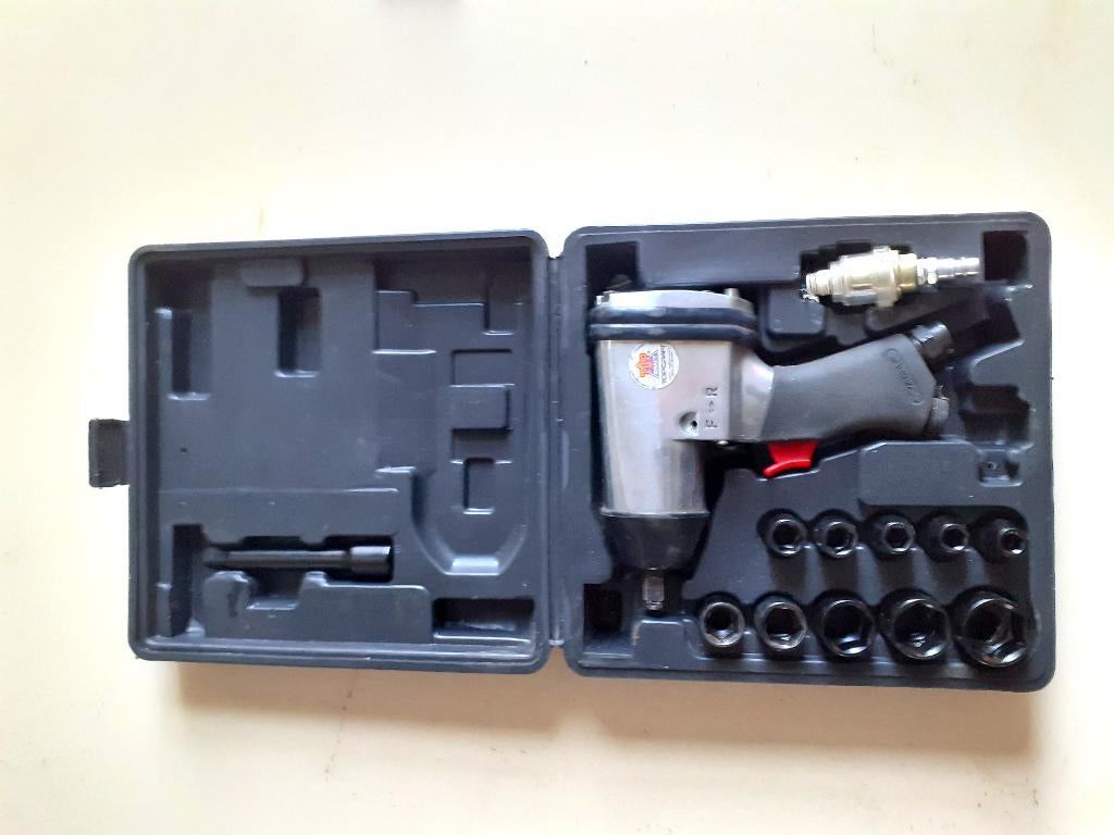 Pneumatische slagmoersleutel | Set met doppen | Z.G.A.N, Auto diversen, Autogereedschap, Ophalen of Verzenden, Zo goed als nieuw