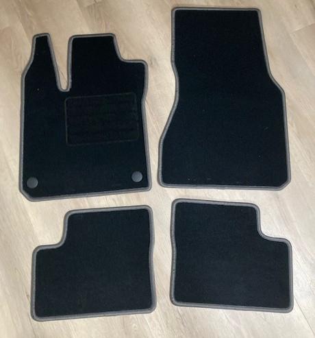 Mattenset Renault Twingo type 3, Auto-onderdelen, Interieur en Bekleding, Info@schoenek.de, Renault, Nieuw, Ophalen of Verzenden