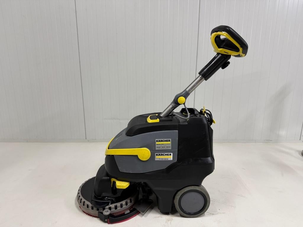 KARCHER SCHROBMACHINE BD 38/12 C Bp Pack, Ophalen of Verzenden, Zo goed als nieuw, Schrobmachine
