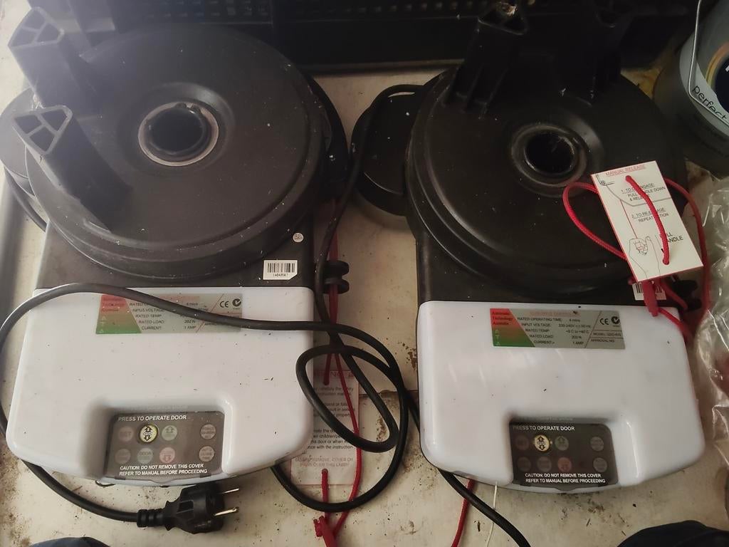 2x elektrische aandrijving Roldeur garagedeur, Ophalen, Gebruikt, Garagedeur, 120 cm of meer