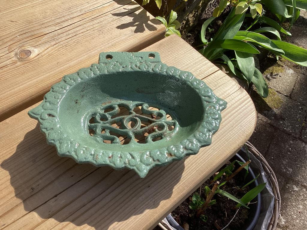 Gietijzer zeepbakje 16 x13 cm voor, € 8, Ophalen of Verzenden