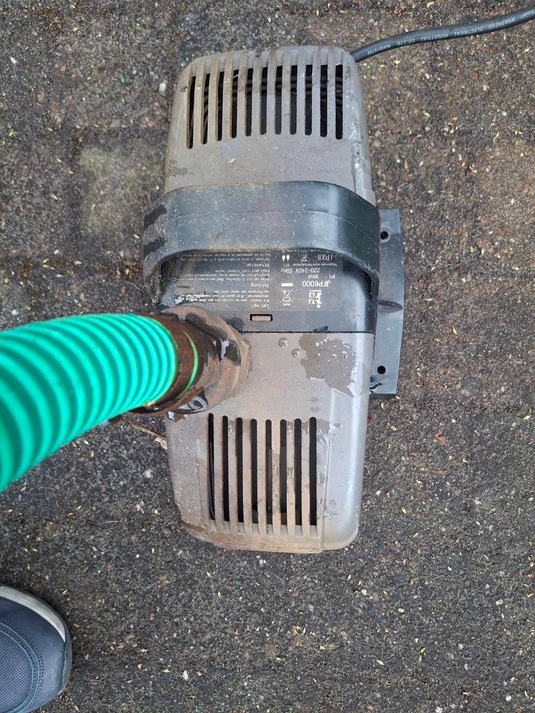 Intratuin vijverpomp, JFP6000, 95 W, Tuin en Terras, Ophalen, Gebruikt, Elektrisch, Dompelpomp