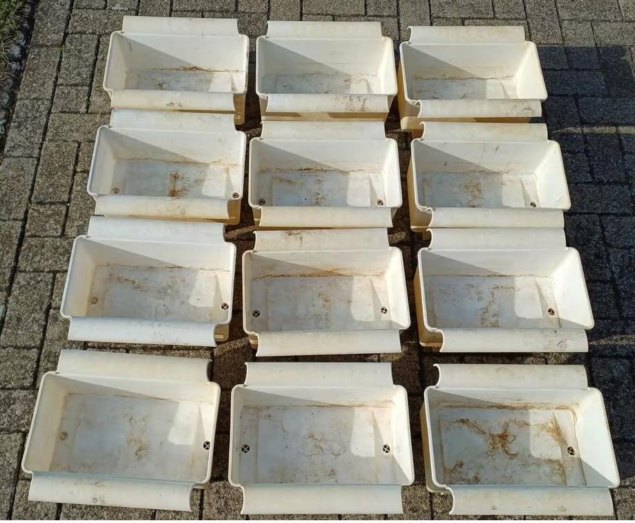 Witte BATO aardbeibakken, Tuin en Terras, Bloembakken en Plantenbakken, Ophalen, Kunststof, Gebruikt, Minder dan 30 cm