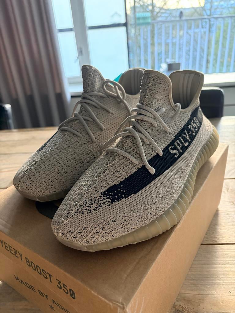 Adidas Yeezy Boost 350 v2, Overige kleuren, Nieuw, Ophalen of Verzenden, Sneakers of Gympen