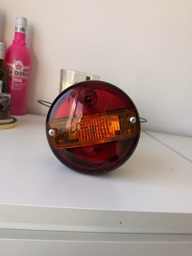 Nieuw HELLA Achterlicht - Richtingaanwijzer, Positie, Remlic, Ophalen of Verzenden, Nieuw, Universele onderdelen