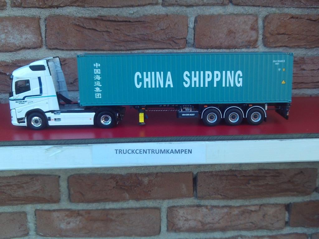 WSI  Volvo  FH  Aero  van  van  der  Most., Ophalen of Verzenden, Nieuw, Bus of Vrachtwagen, Wsi