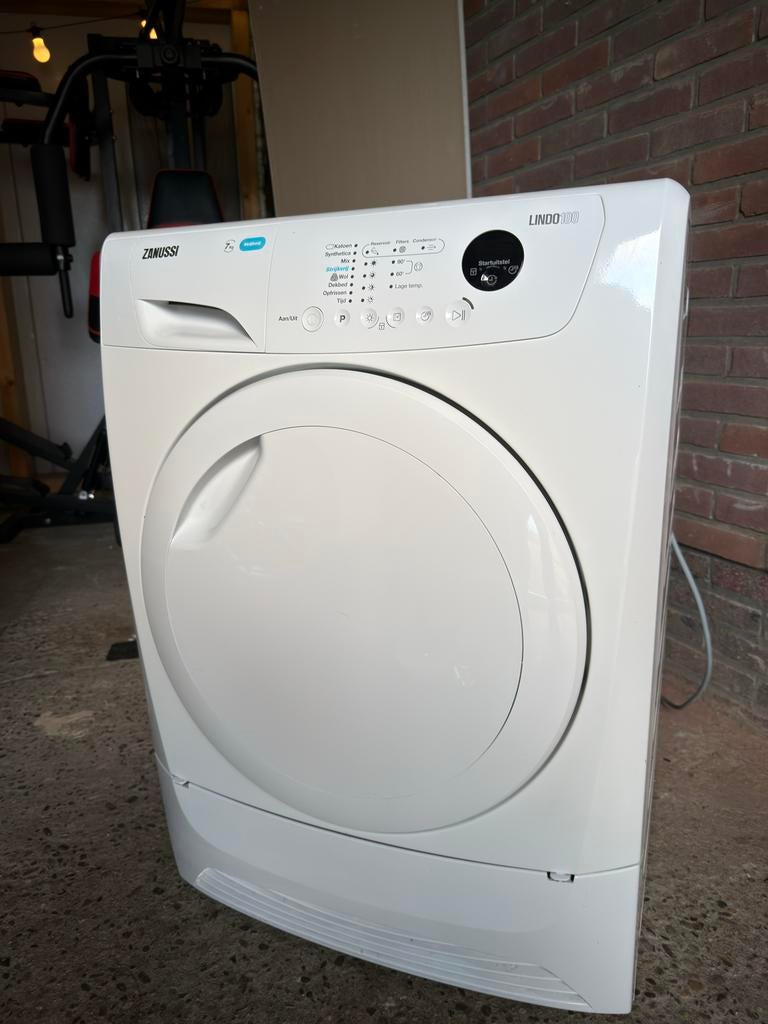 Zanussi Lindo100 7kg condensdroger, Ophalen, 6 tot 8 kg, Gebruikt, Voorlader