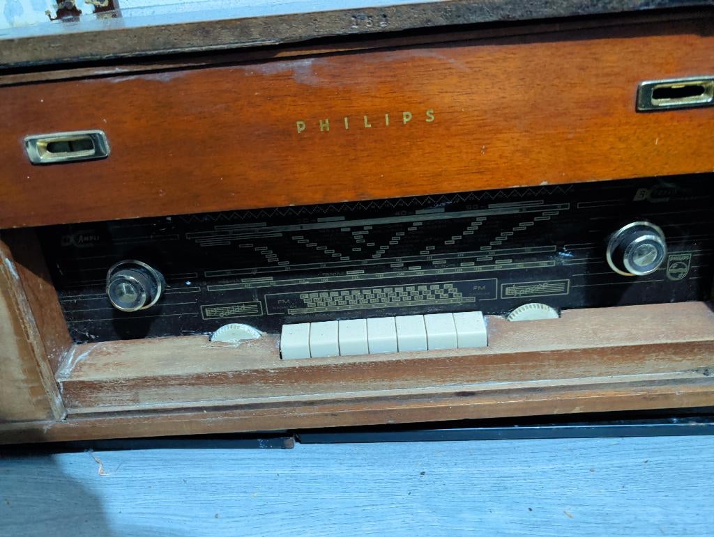 Philips f6x92 dressior buizenradio meubel vintage opknapper, Ophalen