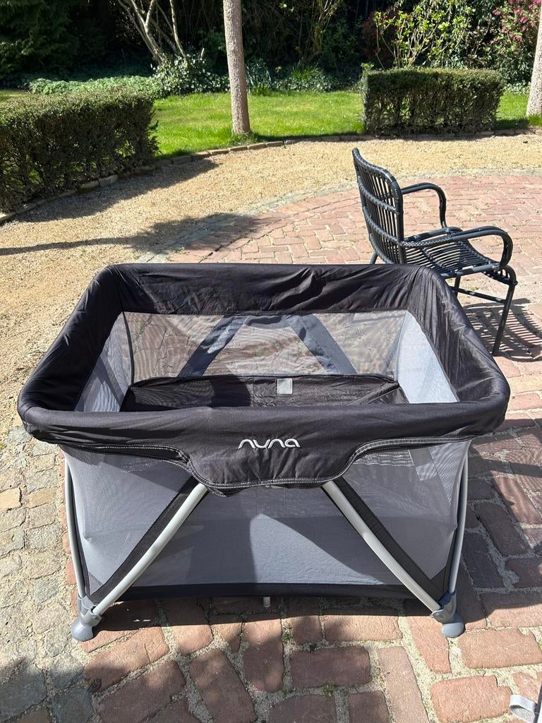 Nuna Sena aire campingbed - reisbed, Kinderen en Baby's, Babywiegjes en Ledikanten, Ophalen, Gebruikt, Reisbedje