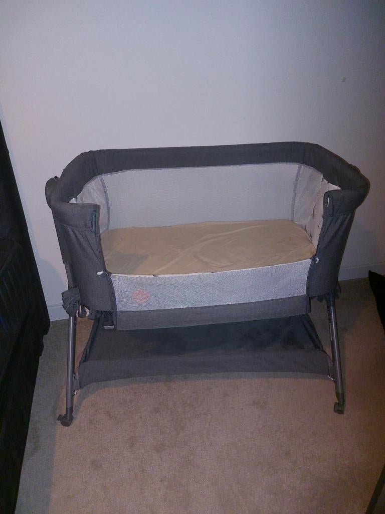 Co sleeper met wiegfunctie. Moet nu weg, Kinderen en Baby's, Babywiegjes en Ledikanten, Ophalen of Verzenden, Nieuw, Wieg