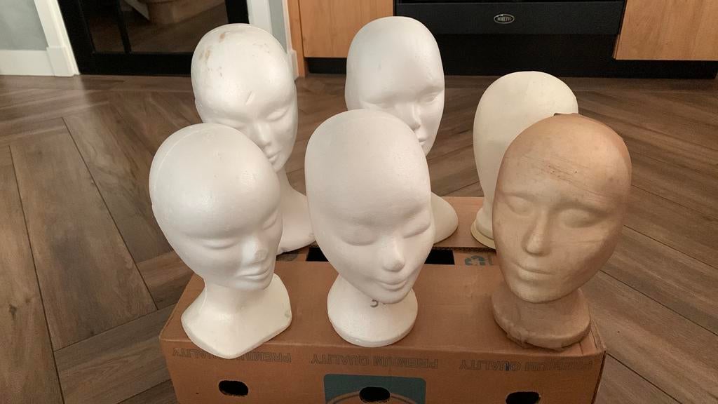 Vier piepschuim hoofden, Ophalen, Zo goed als nieuw