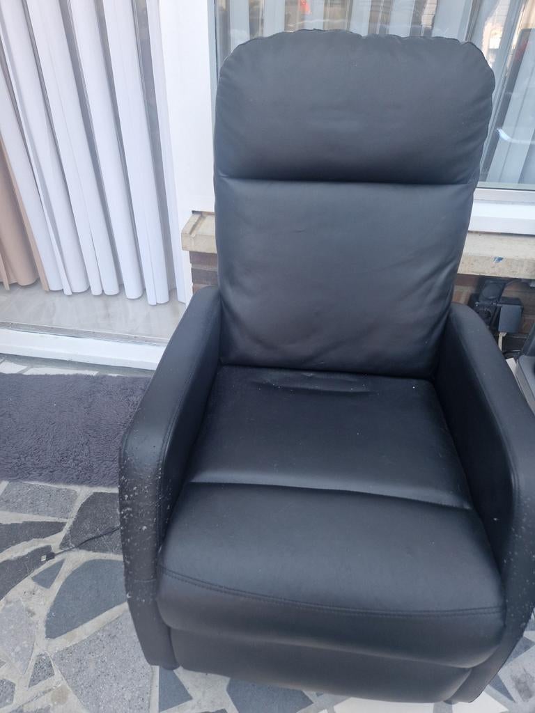 Massage stoel met beschadigingen, Kunststof, Gebruikt, 75 tot 100 cm, Ophalen of Verzenden