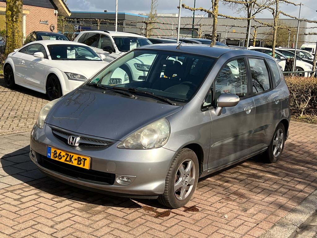 Honda Jazz 1.4 LS *Airco-Clima| APK 02-2027!, Voorwielaandrijving, 83 pk, 450 kg, 4 cilinders