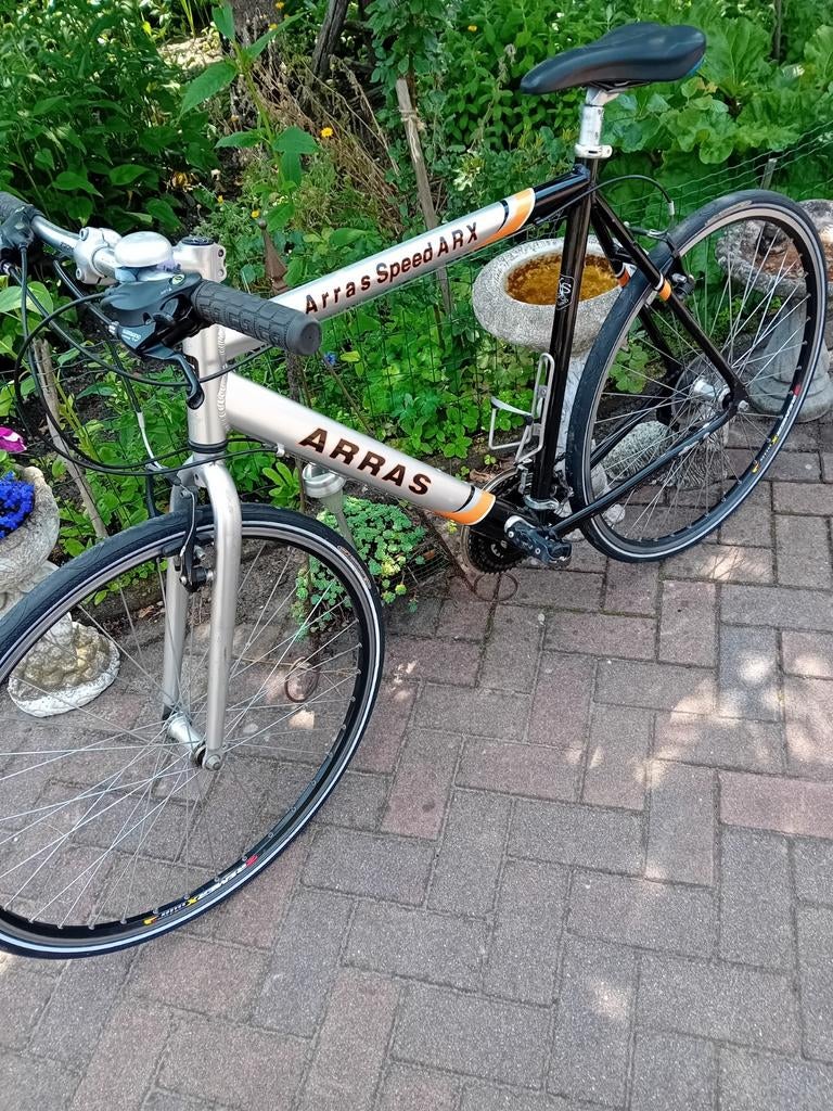 Toer fiets, Fietsen en Brommers, Fietsen | Heren | Sportfietsen en Toerfietsen, Ophalen, Gebruikt, Minder dan 10 versnellingen