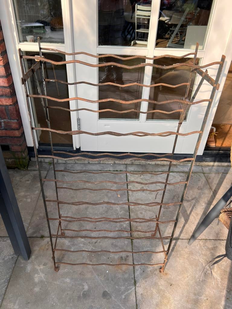 Wijnrek oud Frans, 40-45 flessen, Huis en Inrichting, Ophalen, Zo goed als nieuw, 25 flessen of meer, Metaal