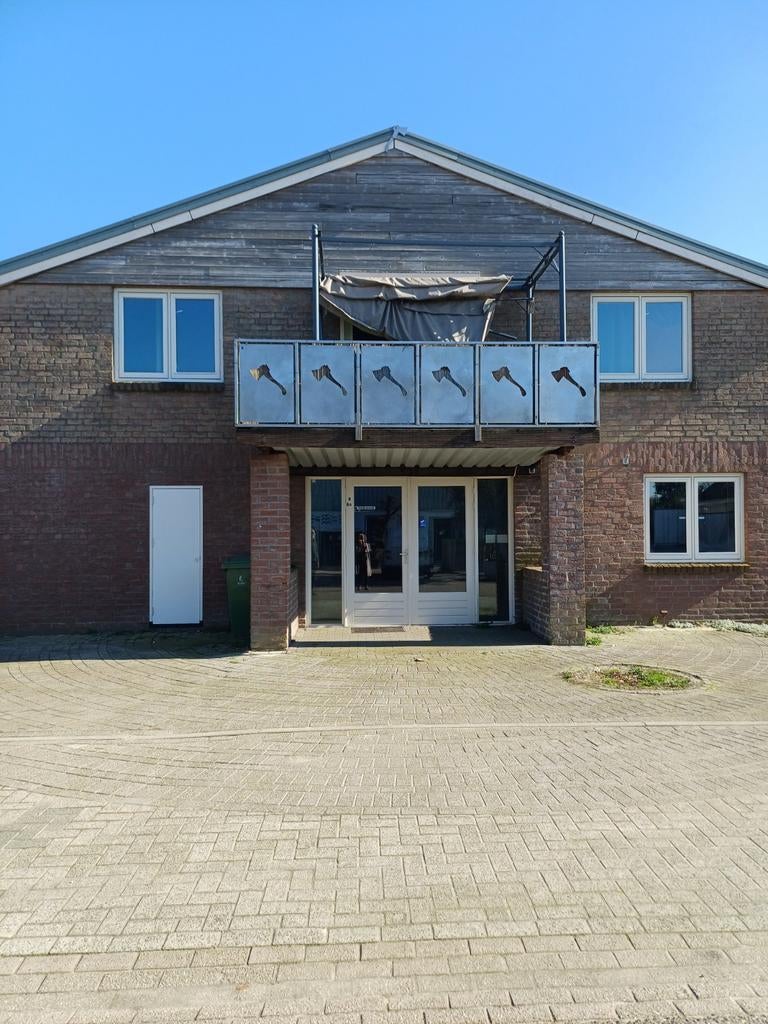 Te huur prachtig appartement met bedrijfshal, Zakelijke goederen, Bedrijfs Onroerend goed