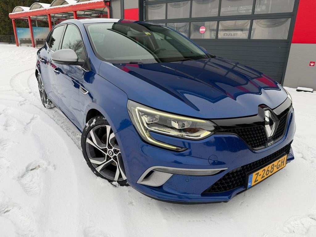 Renault Mégane 1.6 GT 205pk Automaat 2016 Blauw nieuwe apk, Auto's, Euro 5, 4 cilinders, Blauw, USB