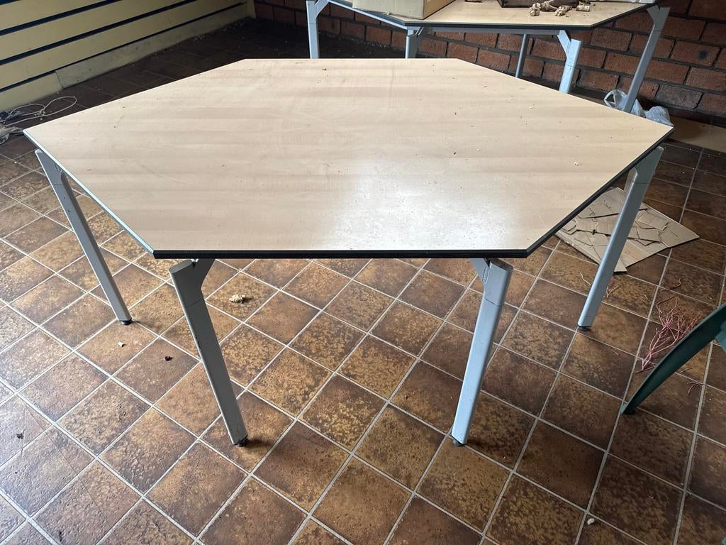 4x Wiebertje Tafel met metalen frame - 168x99cm, Huis en Inrichting, Tafels | Eettafels, Gebruikt, Overige vormen, Vier personen