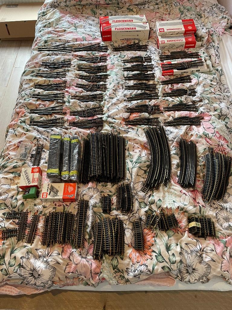 Aangeboden een grote partij Fleischmann rails, Gebruikt, Gelijkstroom, Fleischmann, Rails