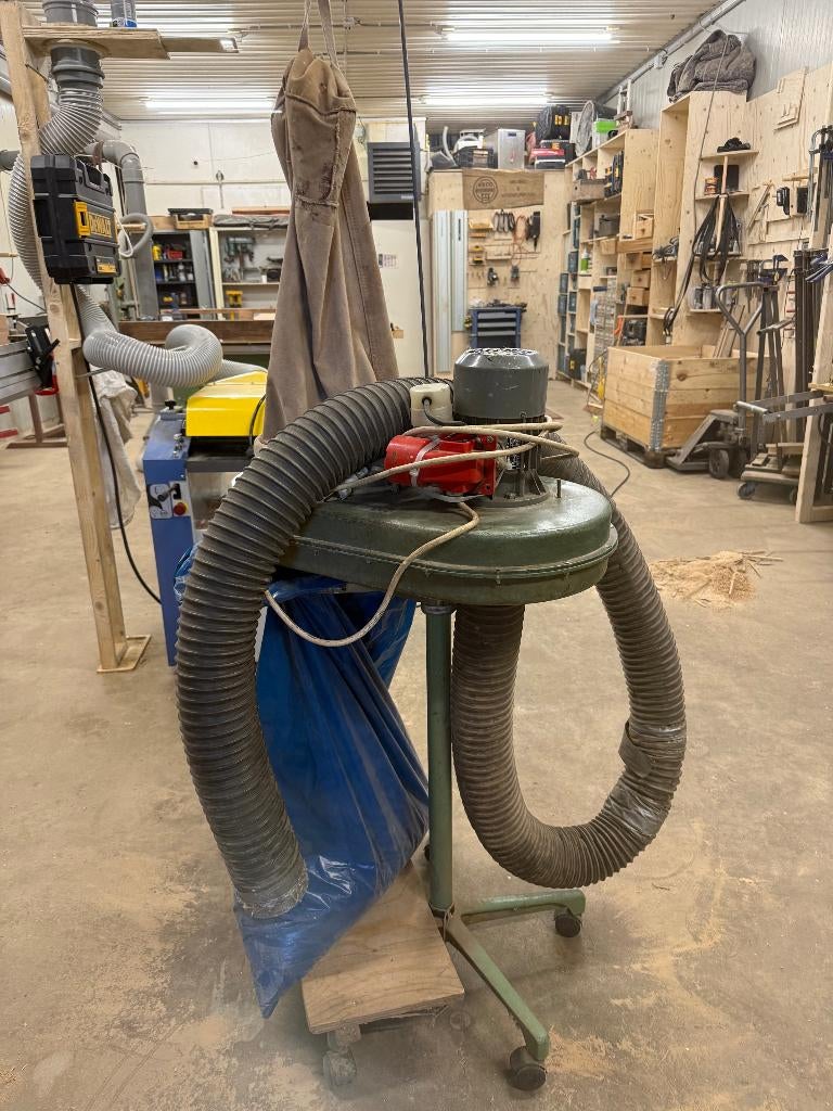Afzuiginstallatie / houtafzuiger 230V – mobiel + slang + zak, Ophalen, Gebruikt