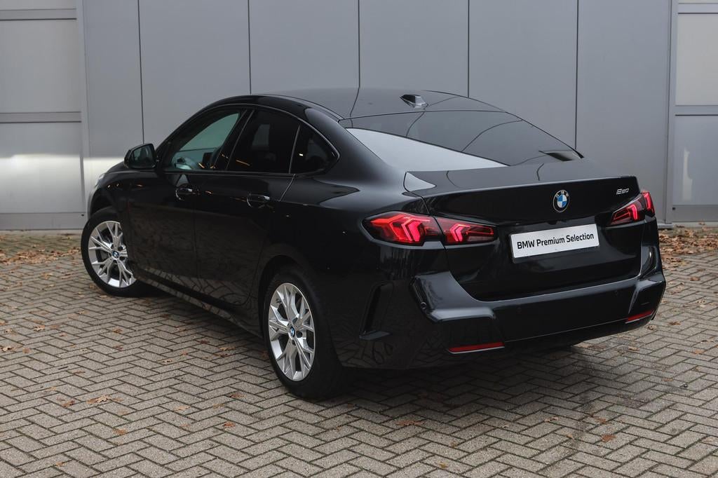 BMW 2 Serie Gran Coupé 220 Automaat / Sportstoelen / Achter, 12 maanden, Gebruikt, 156 pk, Zwart