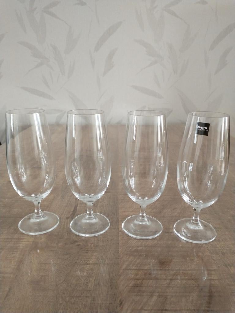 4 bierglazen. Merk Gusta, Verzamelen, Ophalen of Verzenden, Nieuw, Bierglas