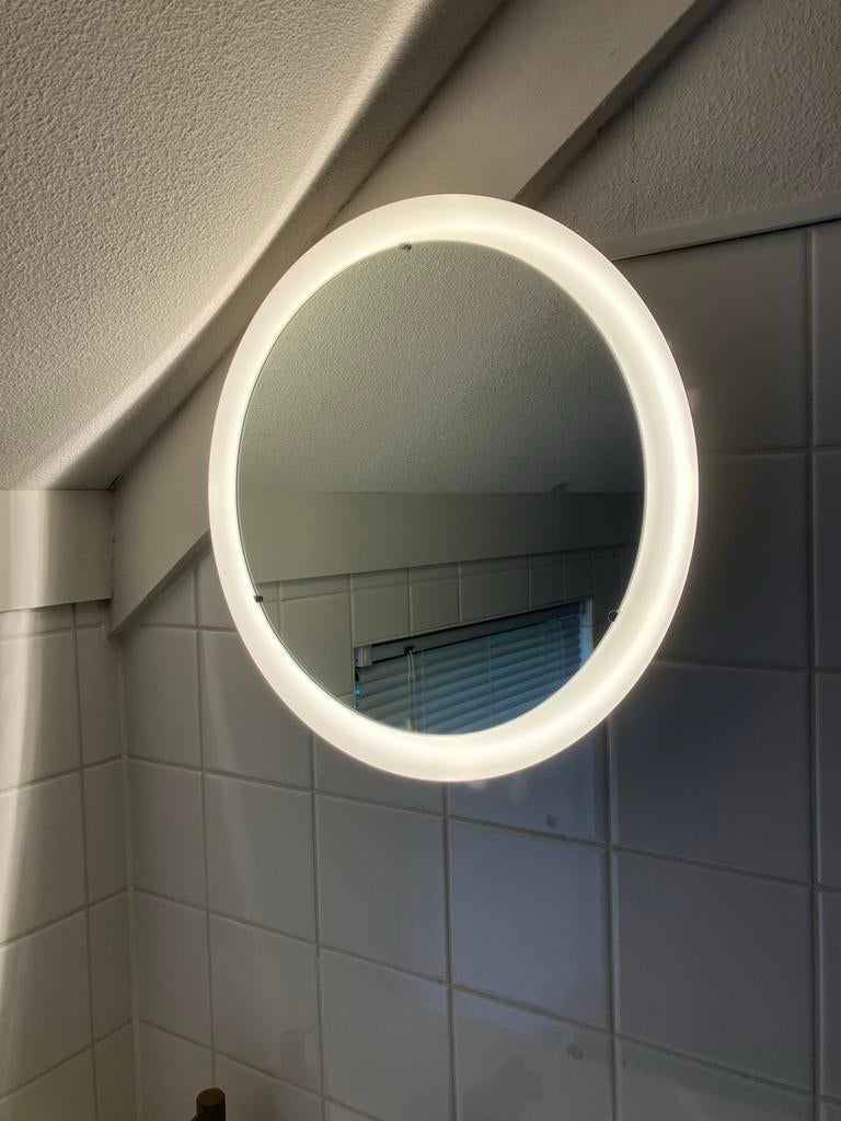 IKEA Storjorm badkamerspiegel met verlichting, Ø 47 cm, Huis en Inrichting, Woonaccessoires | Spiegels, Gebruikt, Minder dan 50 cm