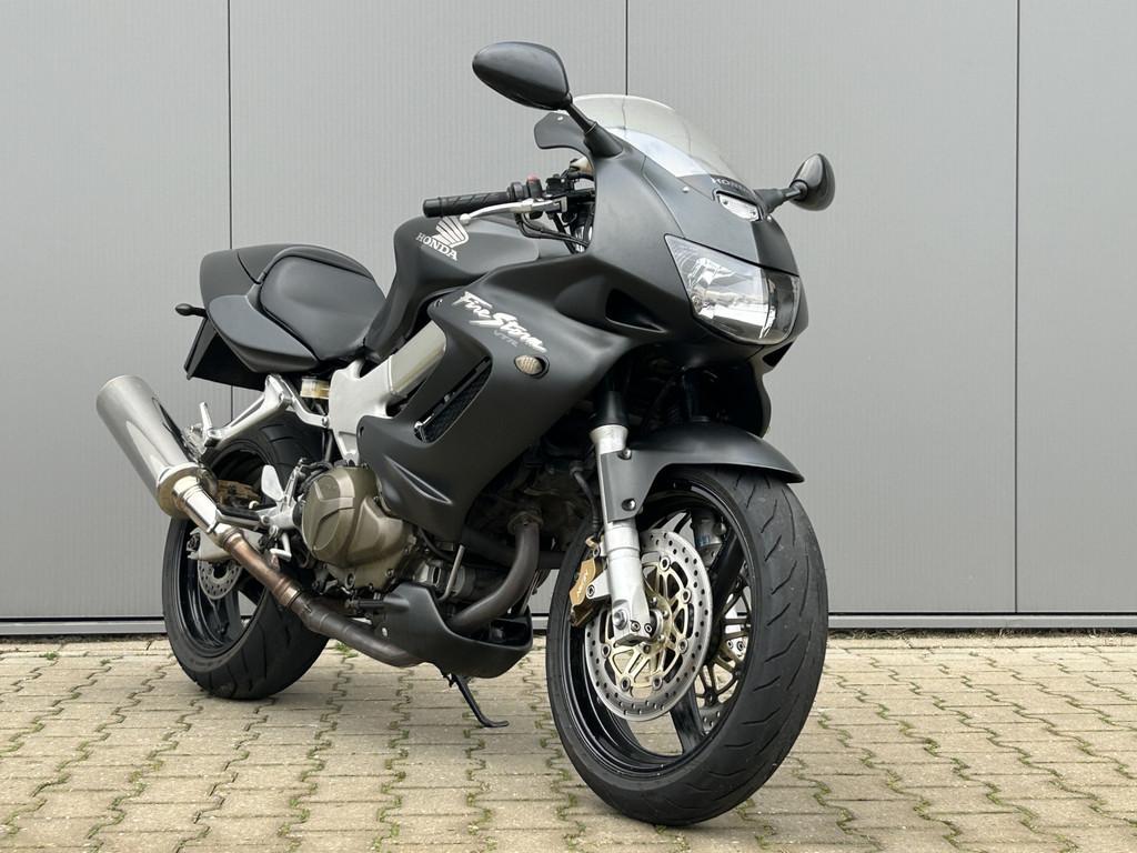 2003 Honda VTR 1000F 110pk Firestorm - Nette motor!, 996 cc, Nijkamp & Ooteman Motoren, Meer dan 35 kW, Info@nijkamp-ootemanmotoren.nl