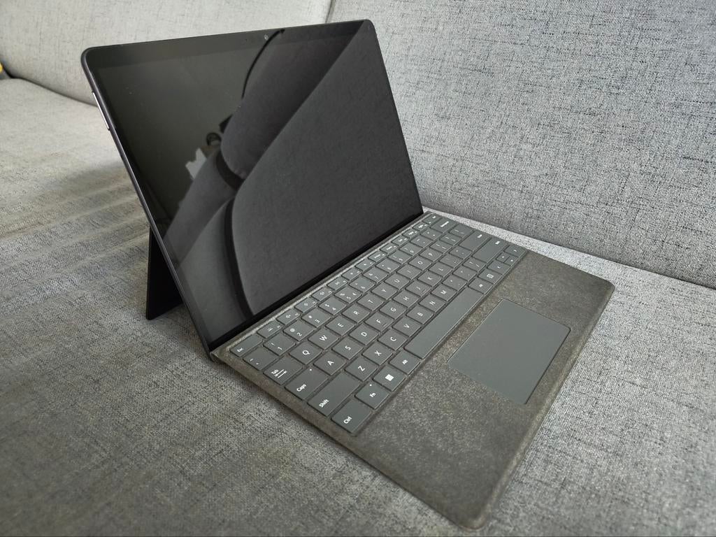 Microsoft Surface Pro 8 incl pen & type cover, 256 GB, Qwerty, 8 GB, 13 inch