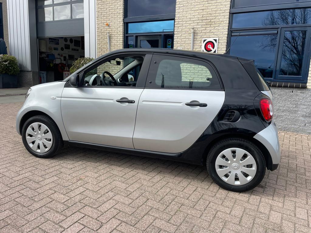 Smart Forfour 1.0 Pure- dealer onderhouden- NL auto- NAP, Auto's, Smart, Achterwielaandrijving, Gebruikt, 4 stoelen, Handgeschakeld