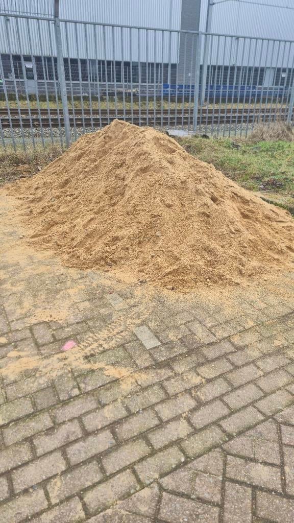 Gratis zand / ophoogzand beschikbaar, Ophalen