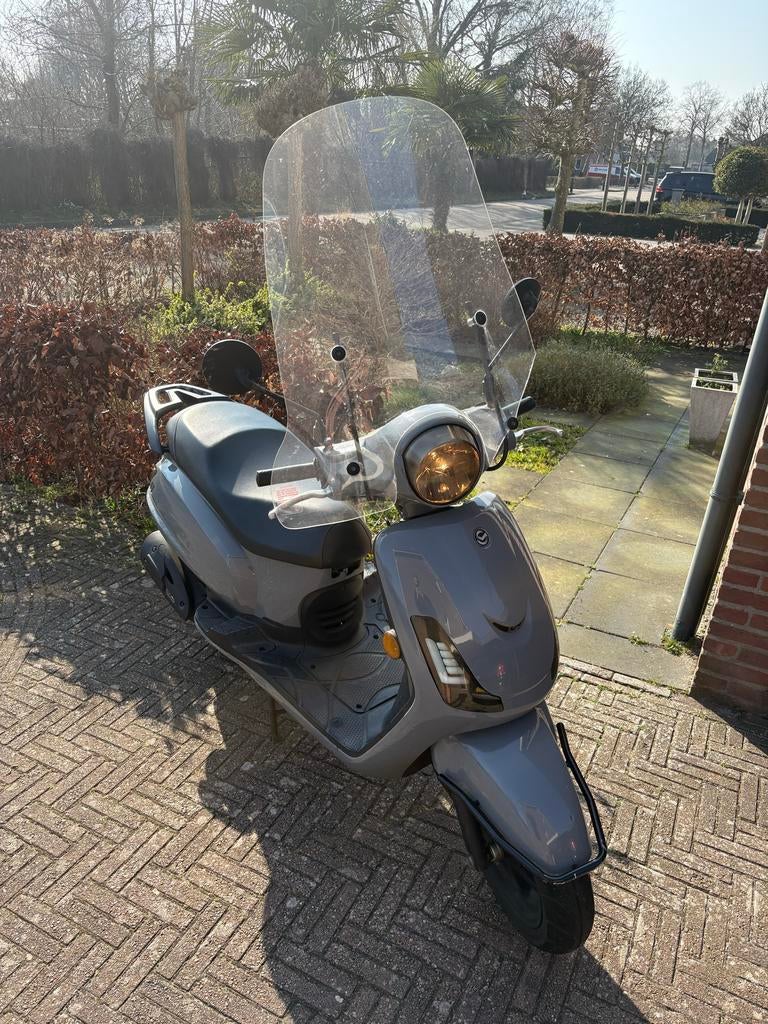 Sym Fiddle 2 Scooter - Grijs, inclusief windscherm, Gebruikt, SYM, Ophalen of Verzenden, Benzine