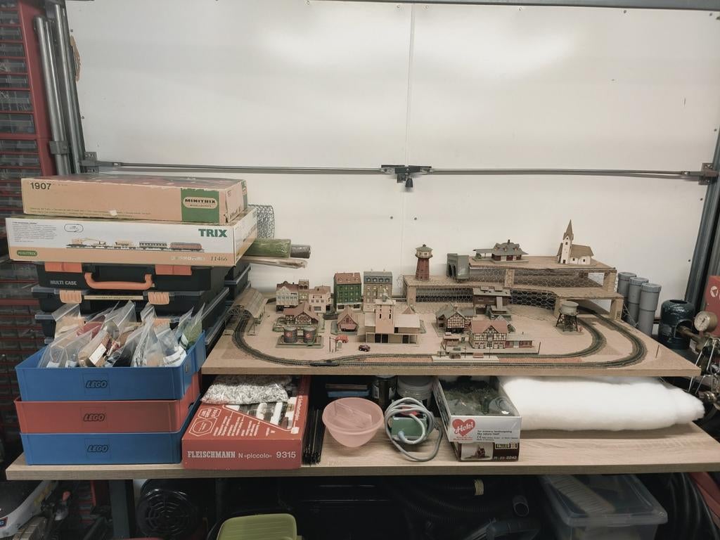 Minitrix en Trix H0 modelspoorbaan met toebehoren, Ophalen