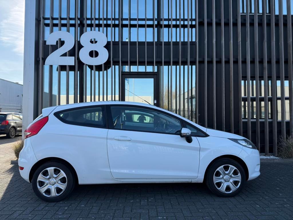 INRUILKOOPJE - Ford Fiësta -2012 - in zeer nette staat!, Voorwielaandrijving, Wit, Origineel Nederlands, Bedrijf