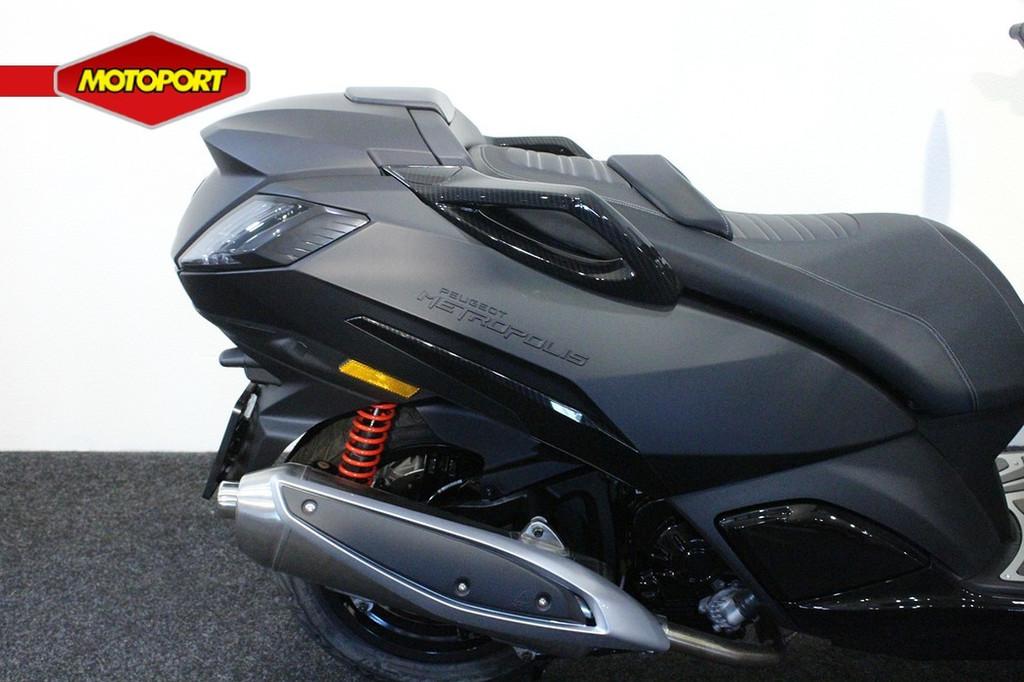 Peugeot Metropolis 400 GTBLACK EDITION - foto 3