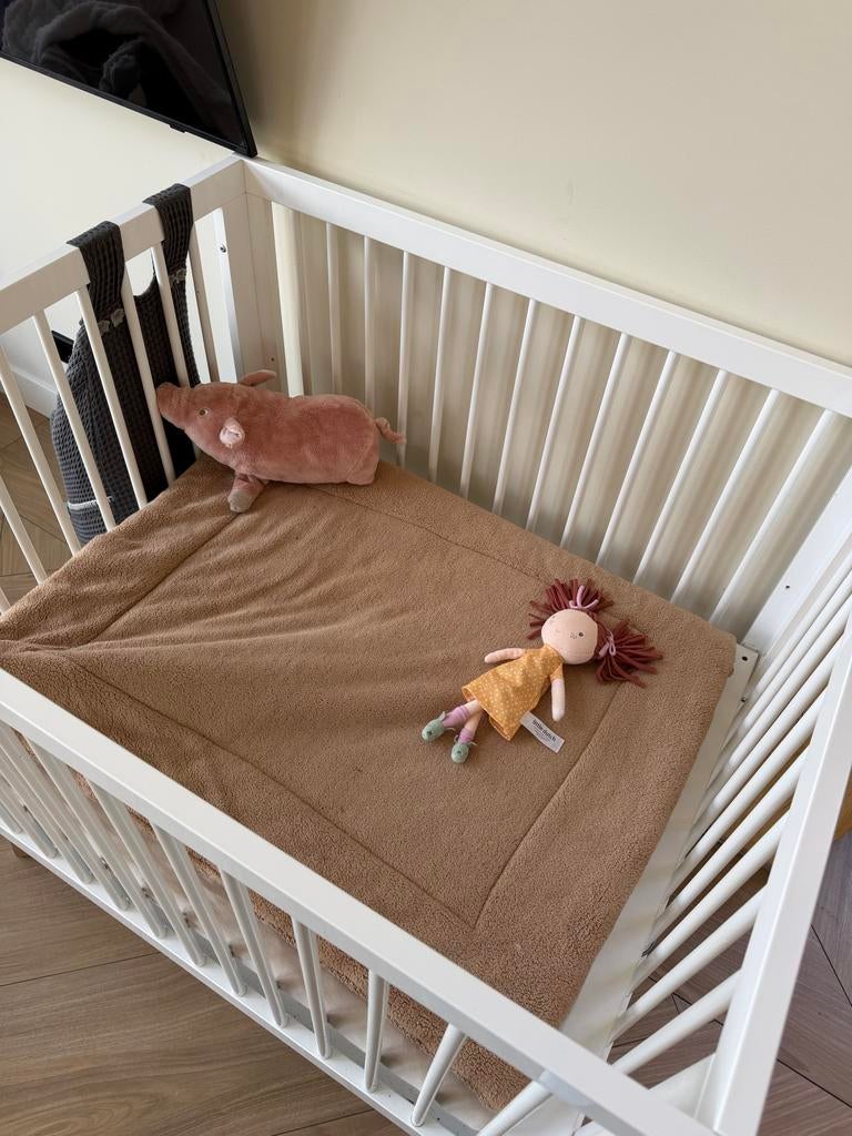 Kidsmill box met boxkleed en matras, Kinderen en Baby's, Boxen, Ophalen, Gebruikt, Rechthoekig, Boxkleed