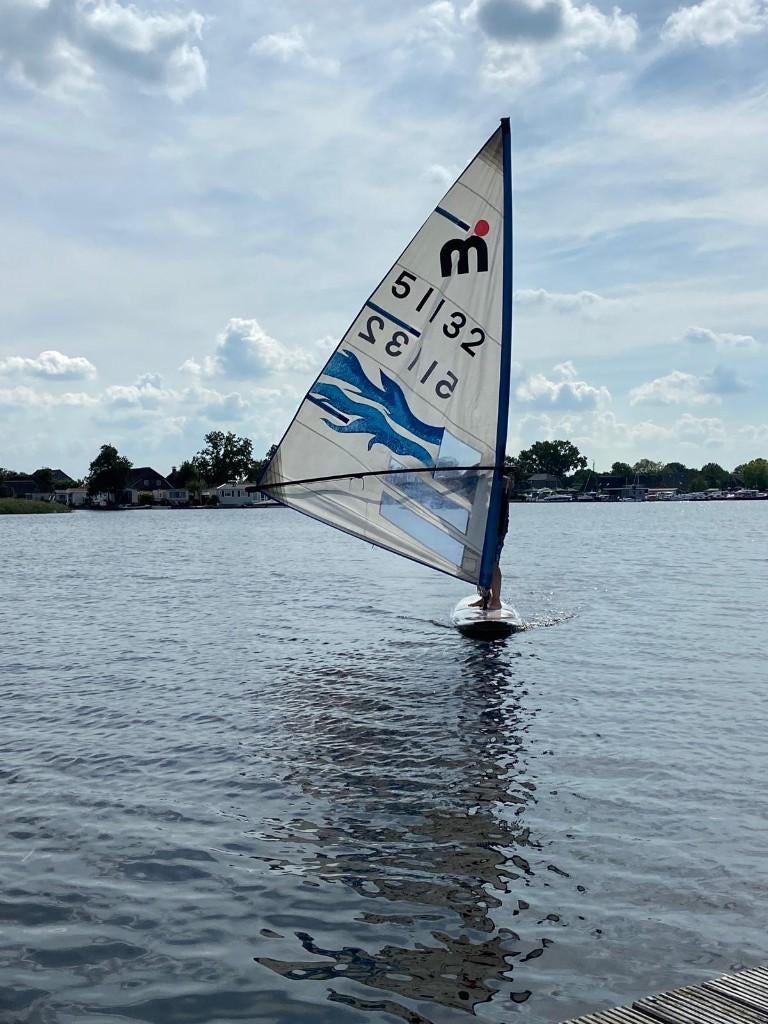 Mistral Competition compleet en origineel, Watersport en Boten, Ophalen, 300 cm of meer, Met vin(nen), Complete set